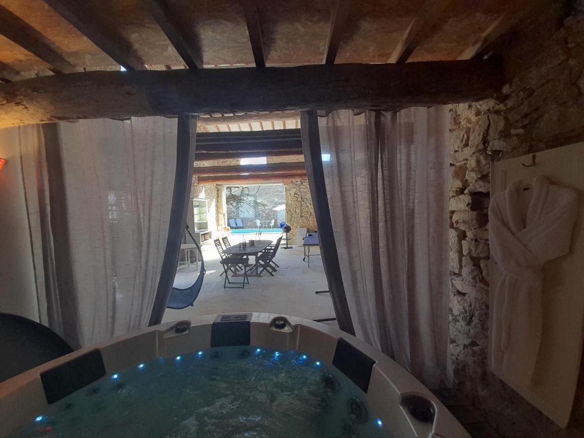 Le Gite De Sainte Valiere Piscine Et Spa Exterior photo