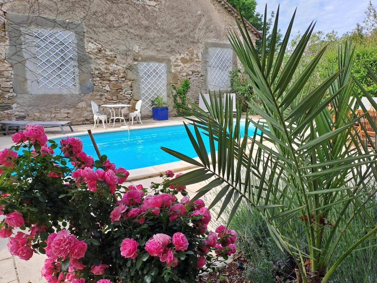 Le Gite De Sainte Valiere Piscine Et Spa Exterior photo